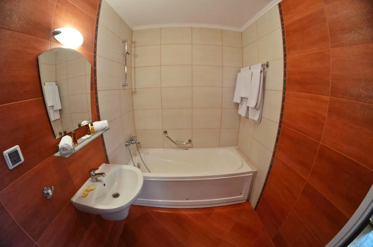 Central West Hotel София 2*,